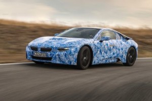 BMW i8 Kamuflajlı