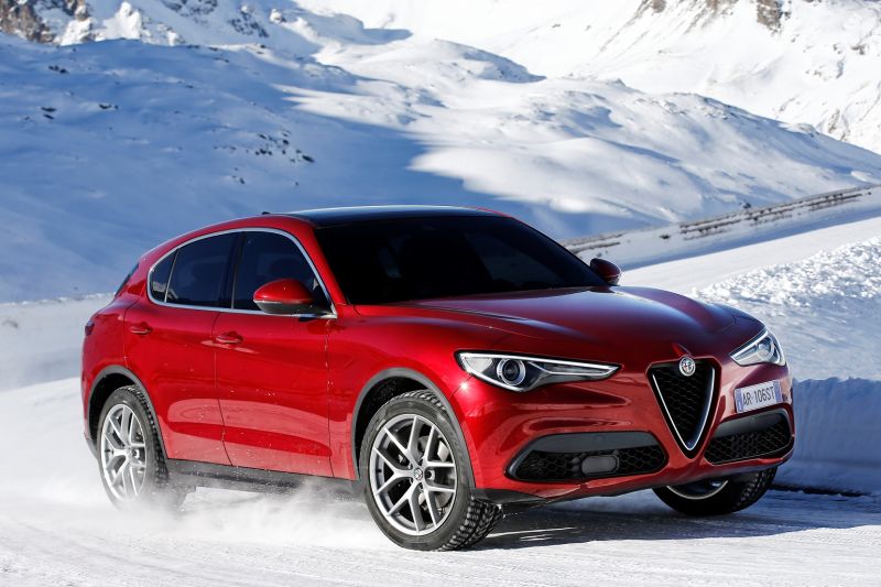 Alfa Romeo Stelvio-2