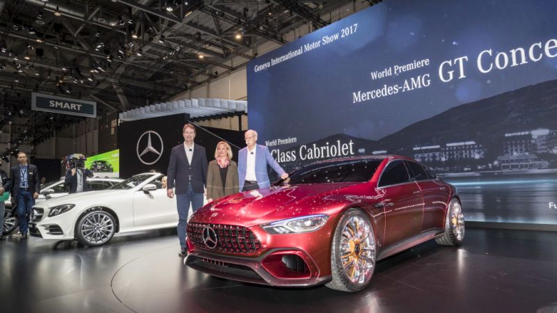 Mercedes-Benz auf dem Internationalen Automobil-Salon Genf 2017: Weltpremiere des Mercedes-AMG GT Concept. Ola Källenius, Britta Seeger, Dr. Dieter Zetsche.  ; Mercedes-Benz at the 2017 Geneva International Motor Show: World premiere of the Mercedes-AMG GT Concept. Ola Källenius, Britta Seeger, Dr. Dieter Zetsche;