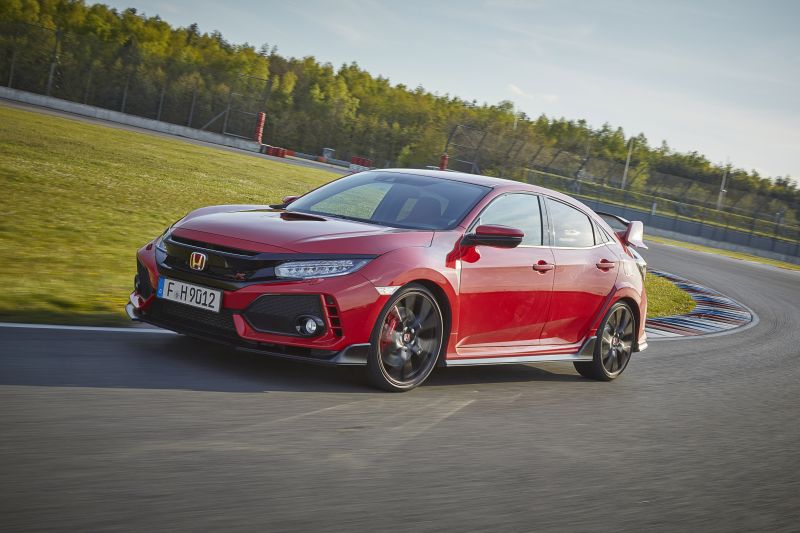 2017 Honda Civic Type R (2)