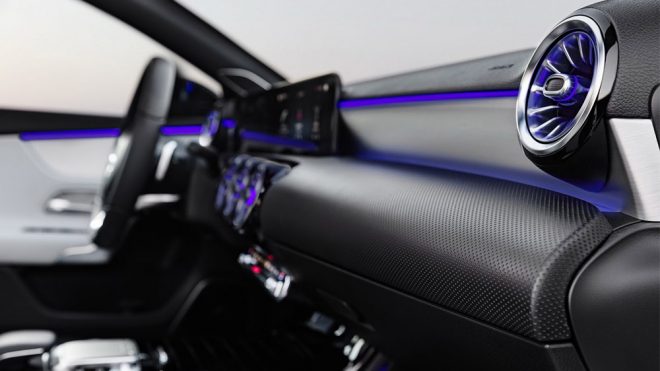 2018mercedesaclassint3-660x371
