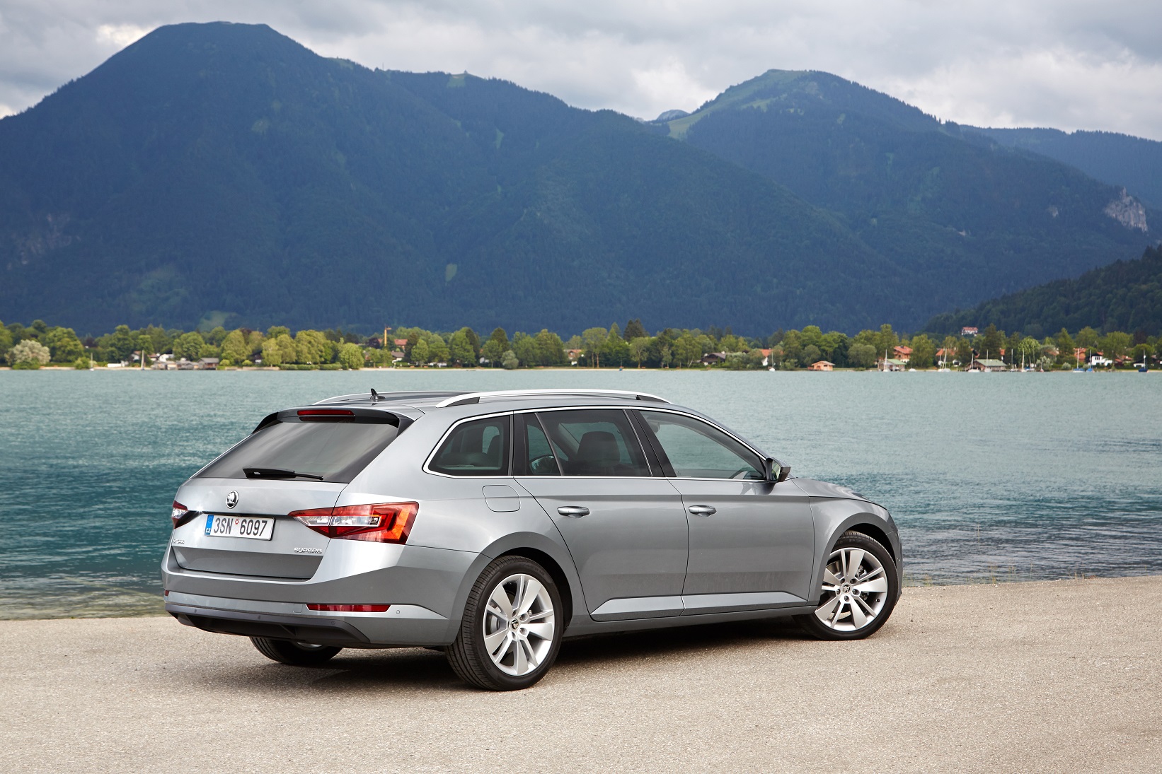 Skoda Superb Combi (5)