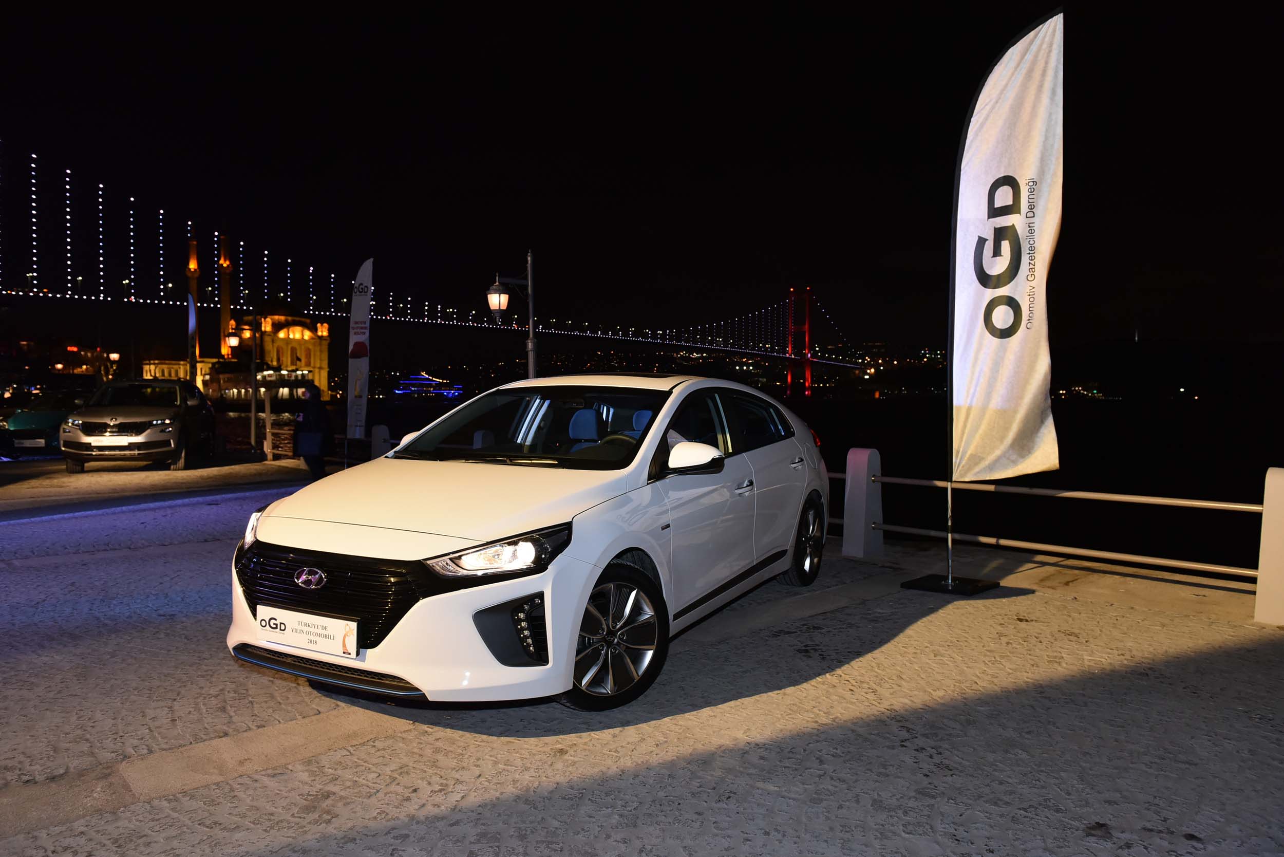 Hyundai IONIQ Hybrid