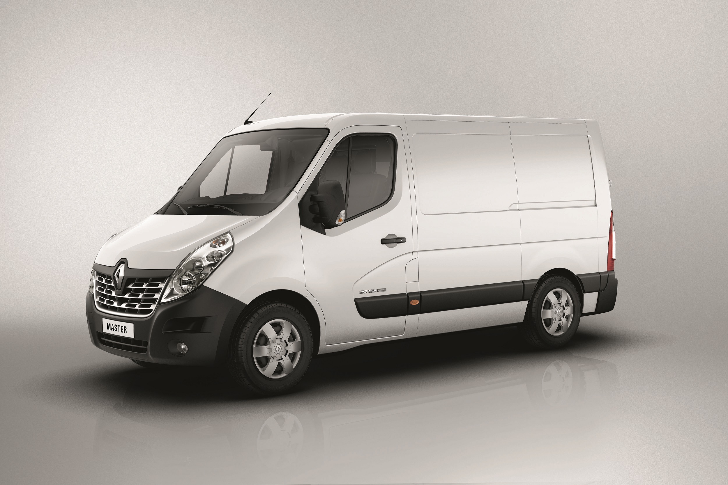 1527659114_Renault_Master_Panelvan_2_8m3