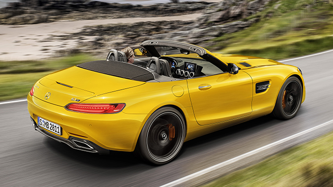 2018-Mercedes-AMG-GT-S-Roadster-03