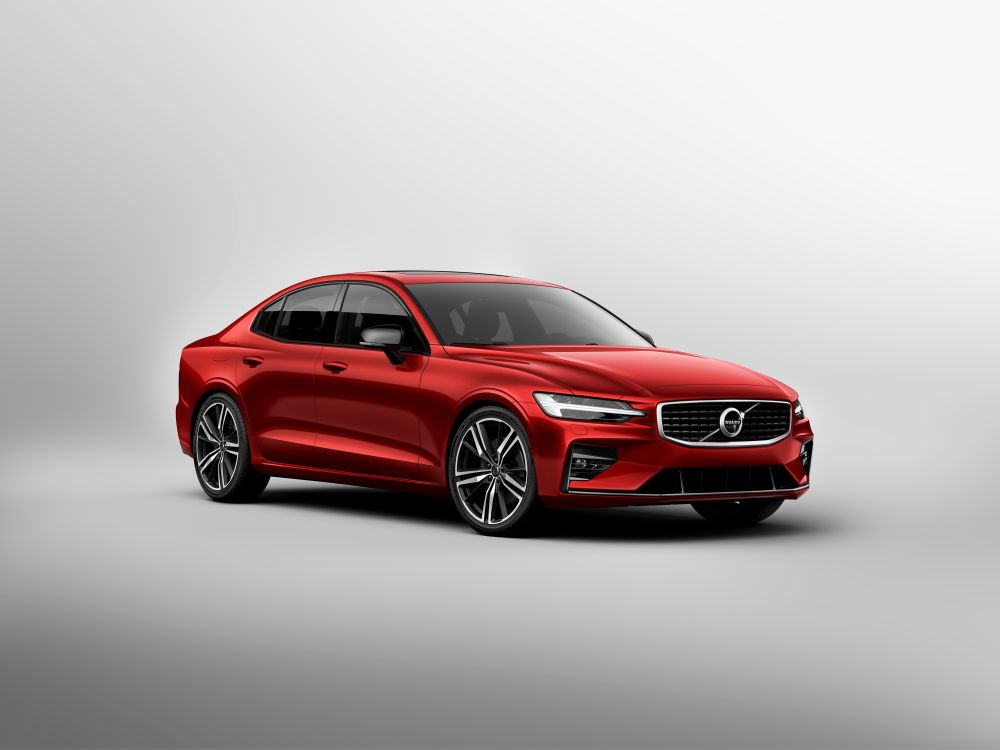 New Volvo S60 R-Design exterior