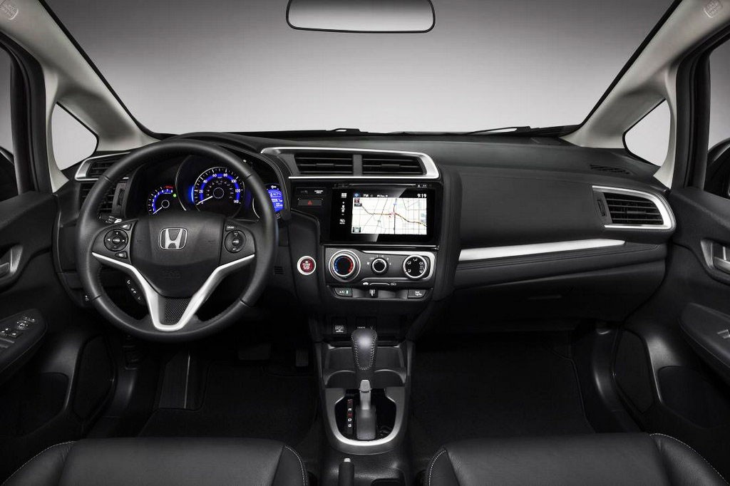 2016-Honda-Jazz-İç-Tasarım