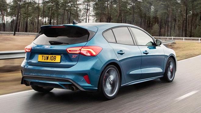 tum-ihtisamiyla-2019-ford-focus-st-ve-one-cikan-ozellikleri-video-11