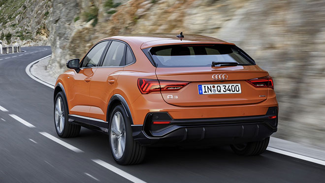 Audiq3sportback8