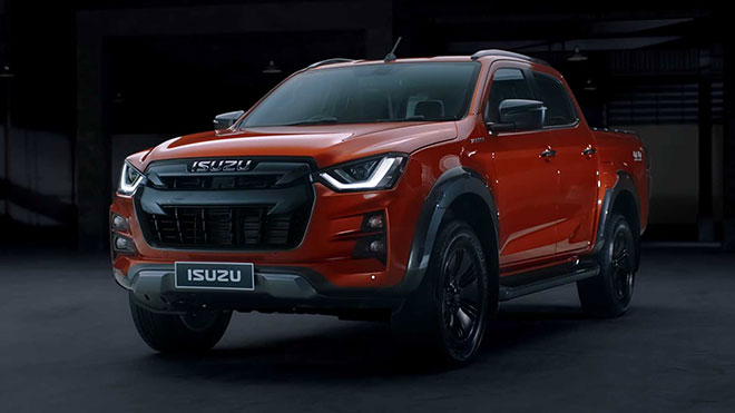 2020dmax8