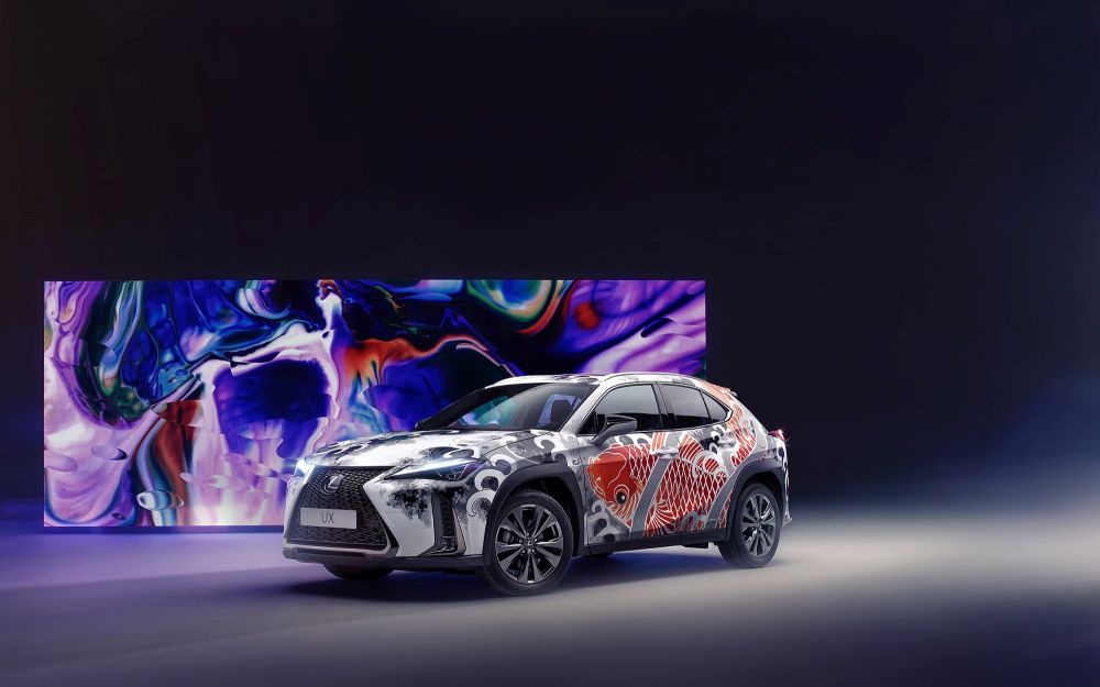 Lexus dövmeli UX (1)