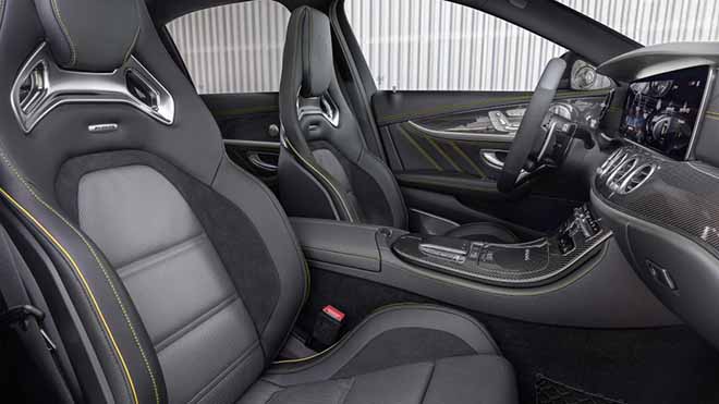 Mercedes-AMG E 63 S Limousine (Kraftstoffverbrauch kombiniert: 11,6 l/100 km, CO2-Emissionen kombiniert: 267 g/km), 2020, Outdoor, Interieur: Leder Nappa silbergrau pearl // Mercedes-AMG E 63 S Sedan (combined fuel consumption: 11,6 l/100 km, combined CO2 emissions: 267 g/km), 2020, Outdoor, interior: leather Nappa silvergrey pearl