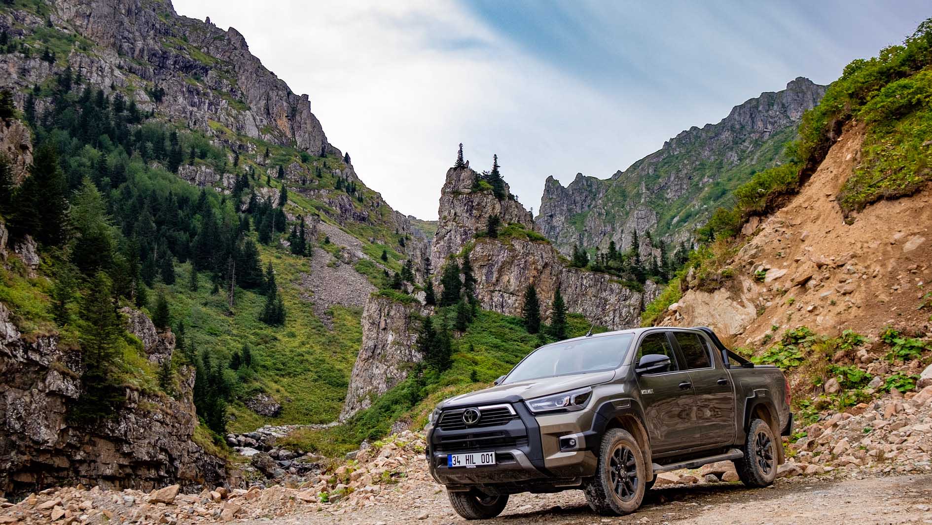 Yeni Toyota Hilux_D915 Karayolu (2)