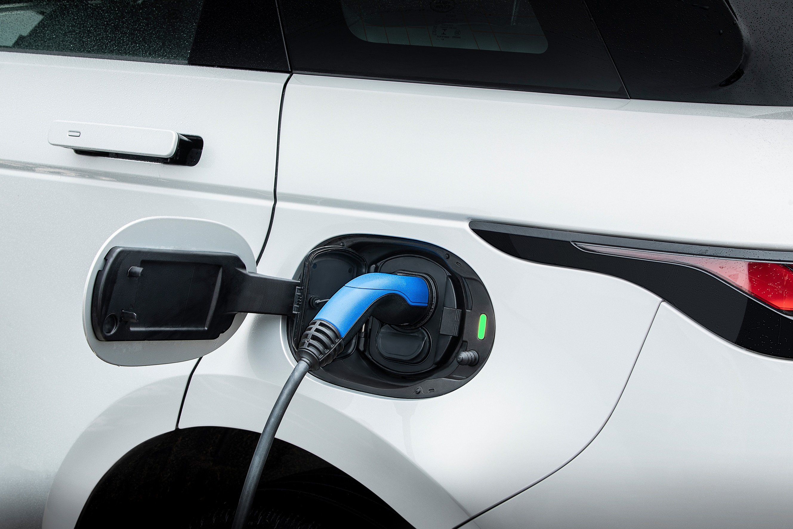 1602246995_Yeni_Range_Rover_Evoque_Plug_In_Hybrid___arj