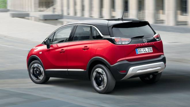 2021-opel-crossland-1