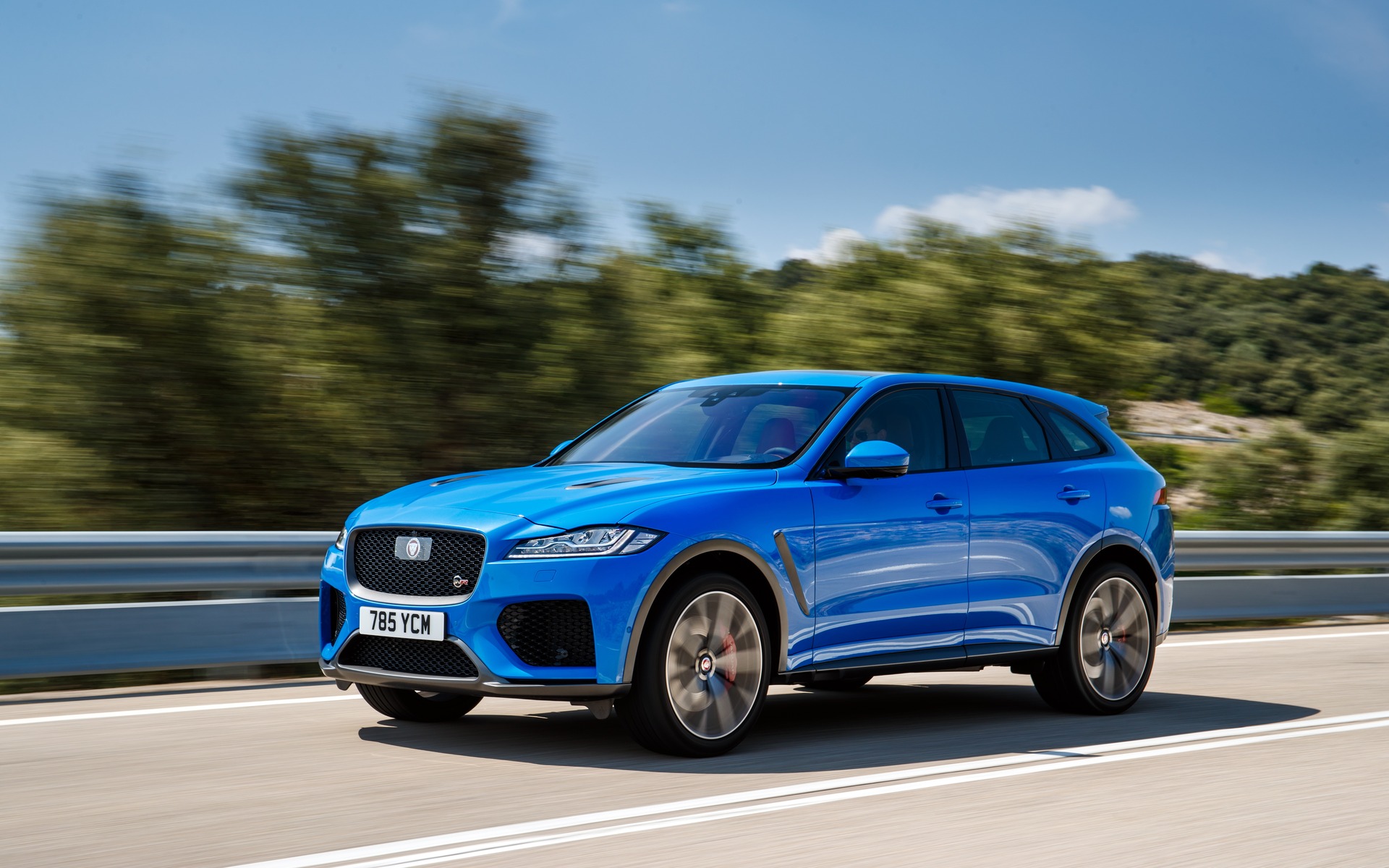 375305_2020_Jaguar_F-Pace