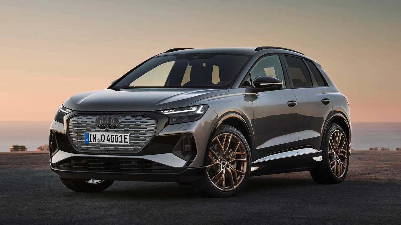 2022-audi-q4-e-tron-exterior