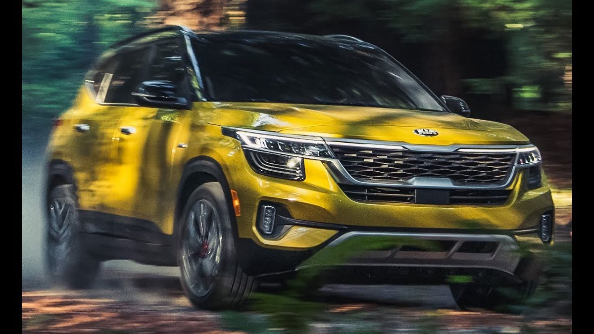 2021-Kia-Sportage-soon-new-price-ex-review-interior-floor-mats