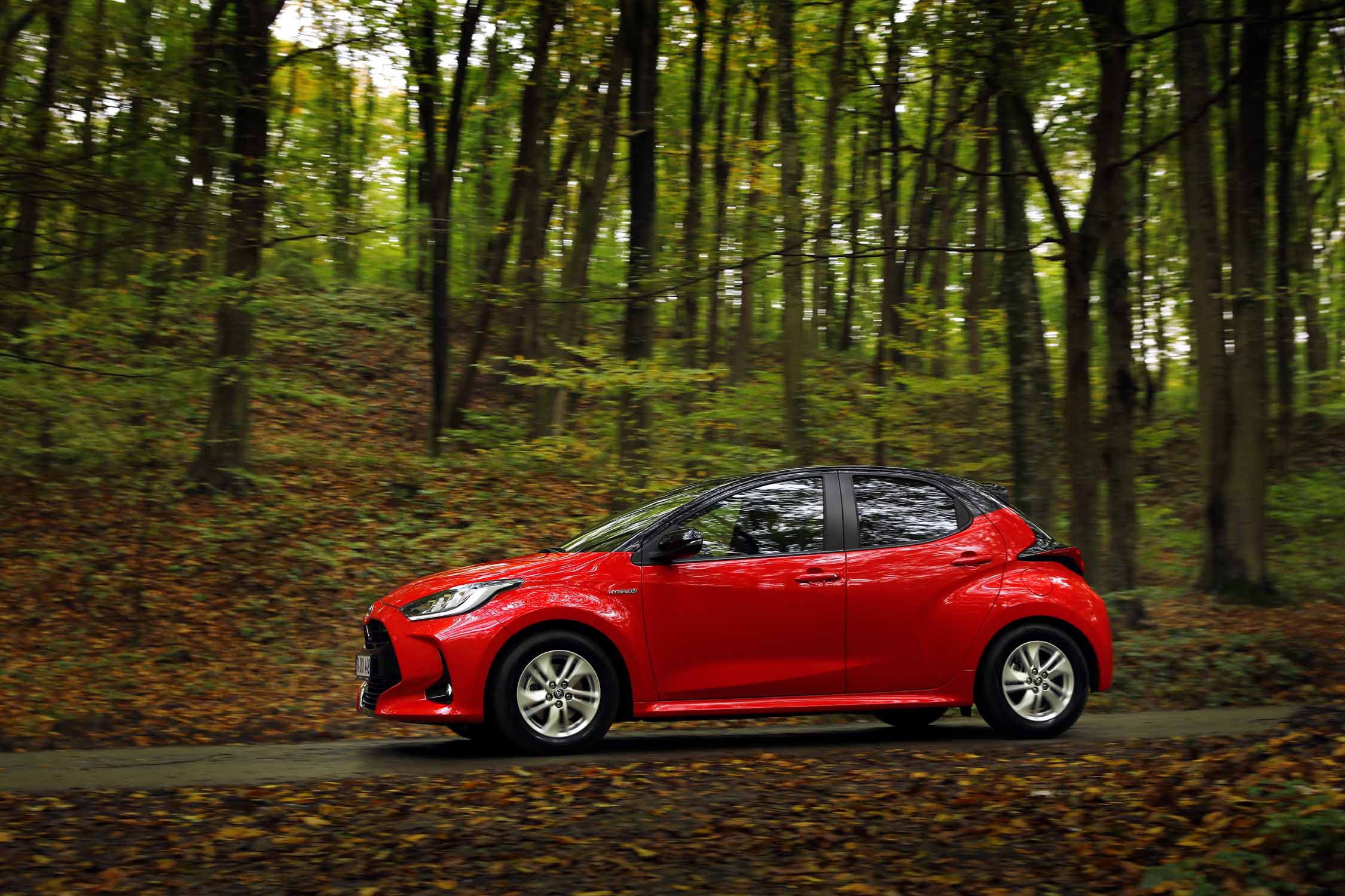 Yeni-Toyota-Yaris-9.jpg.pagespeed.ce.4Ulea4X0Hu