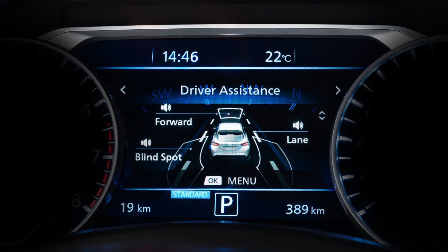 tr-nissan-yeni-juke-ic-tasarim-kadran-km.jpg.ximg.l_full_m.smart