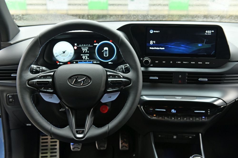 1650371114_Hyundai_i20_N__11_